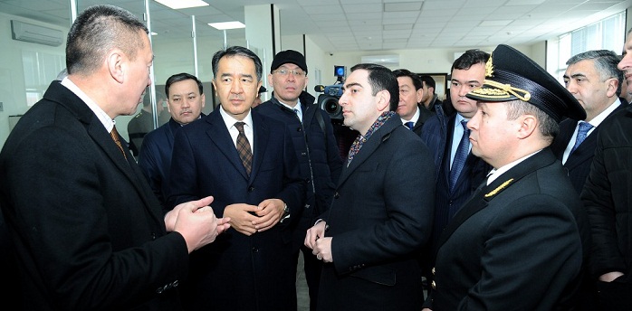 First DPM of Kazakhstan gets acquainted with Baku International Sea Trade Port